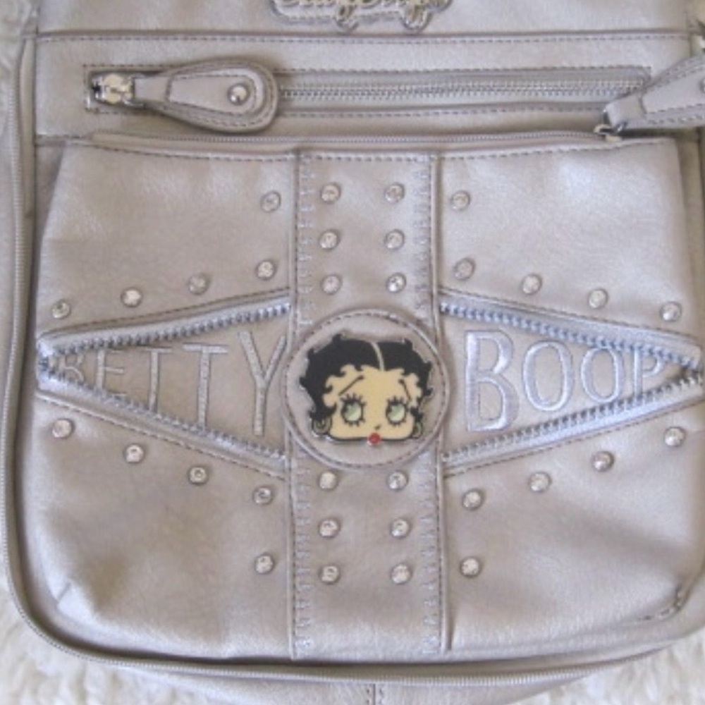 Betty Boop Silver Studded Crossbody Bag Y2K - Picture 4 of 7